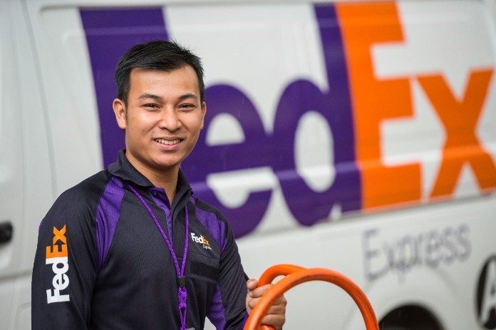 FedEx快递专线-HST让包裹到达更快速！